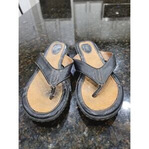 B.O.C Born Concept Zita Flip Flops Womens Size 8 Black Leather Slip On BC3527